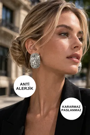 Gümüş Zirkon Taşlı Bombeli Çelik Küpe