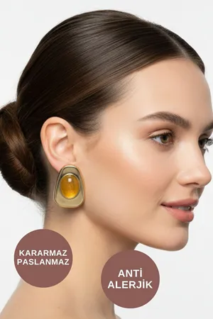 Kehribar Taşlı Plaka Model Gold Çelik Küpe