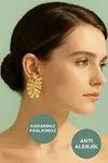 Büyük Yaprak Model Gold Çelik Küpe